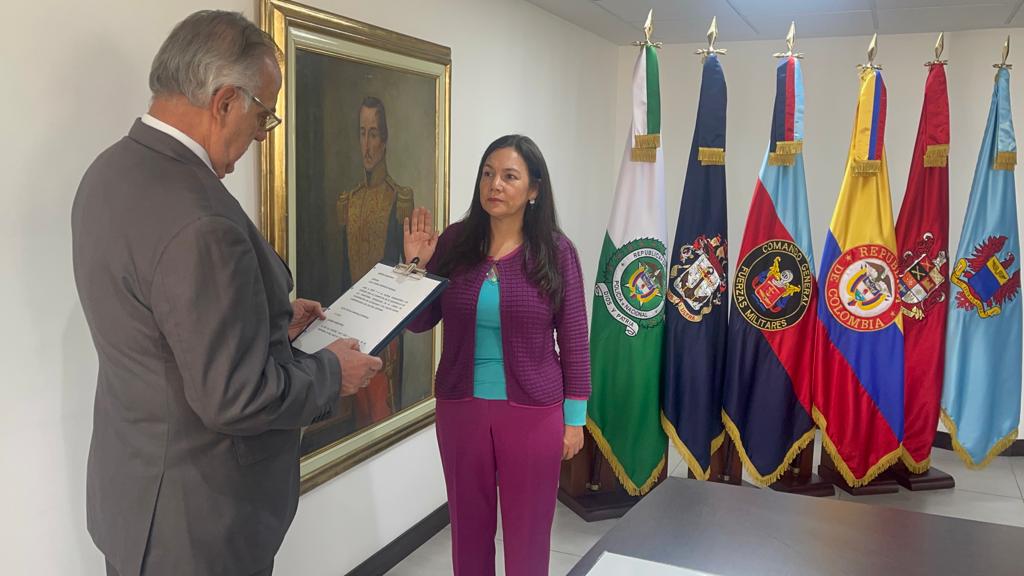 MinDefensa posesiona a nueva Viceministra de Veteranos y del GSED